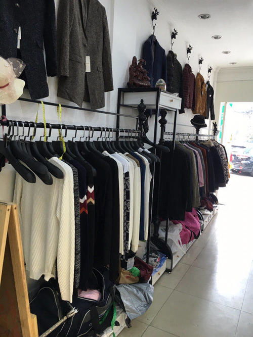 女裝貨架批發(fā)