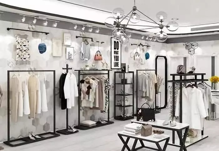 服裝店經營中，如何不讓顧客說衣服“貴”？——服裝輔料銷售策略